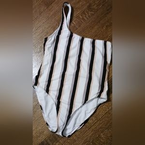 One piece Swimwear